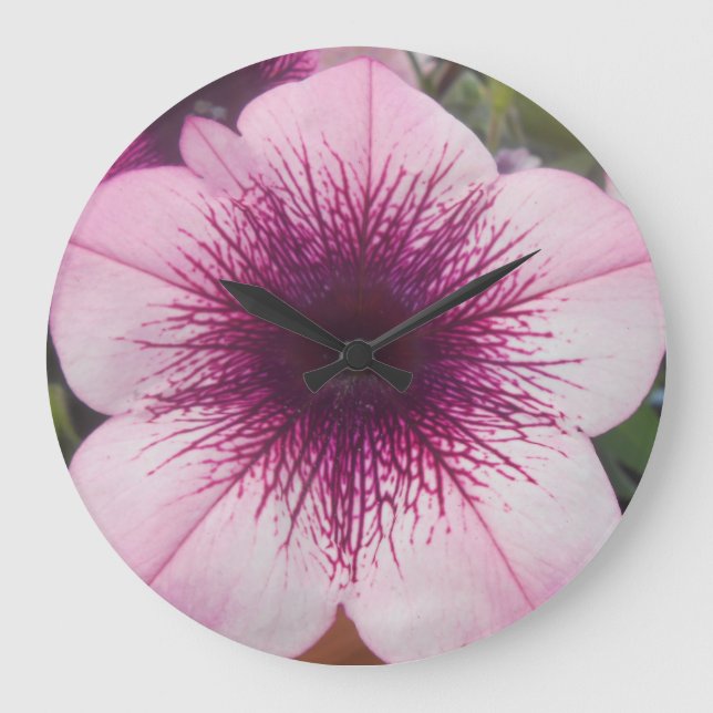 Kisses Large Clock (Front)