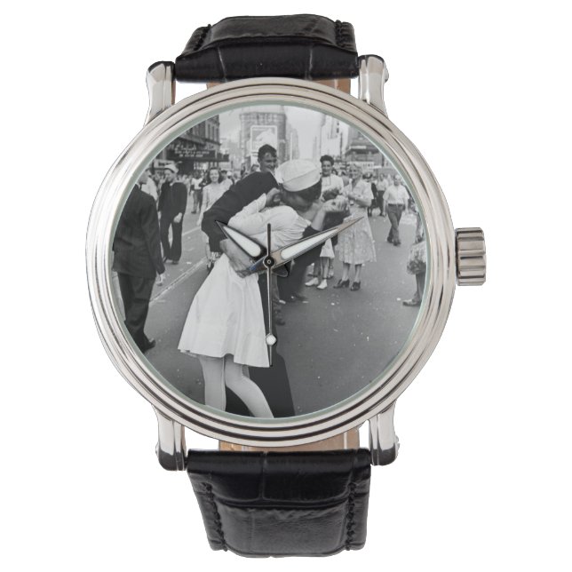 Kissing On VJ Day World War Watch (Front)