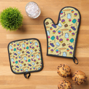Kitchen Baking Utensils and Cupcakes Oven Mitt & Pot Holder Set
