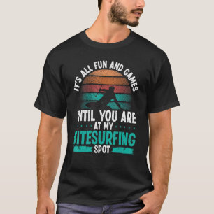 Kiteboarder Vintage all Fun and Games Kitesurfer S T-Shirt