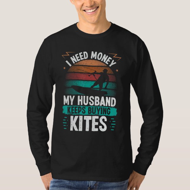 Kiteboarding Vintage Husband buying Kites Kitesurf T-Shirt (Front)