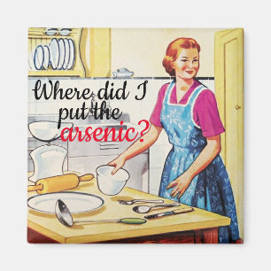 Kitsch 1950's Vintage Murderous Housewife Magnet