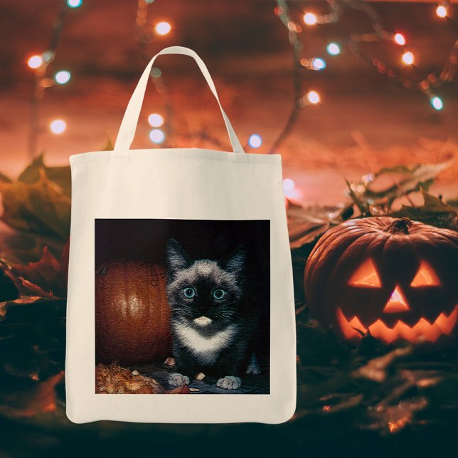 Kitten and Pumpkin for Halloween Tote Bag (Kitten and Pumpkin for Halloween Tote Bag)