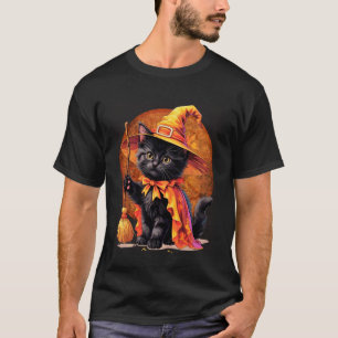 Kitten Cat Halloween Witch Costume & Moon Aestheti T-Shirt