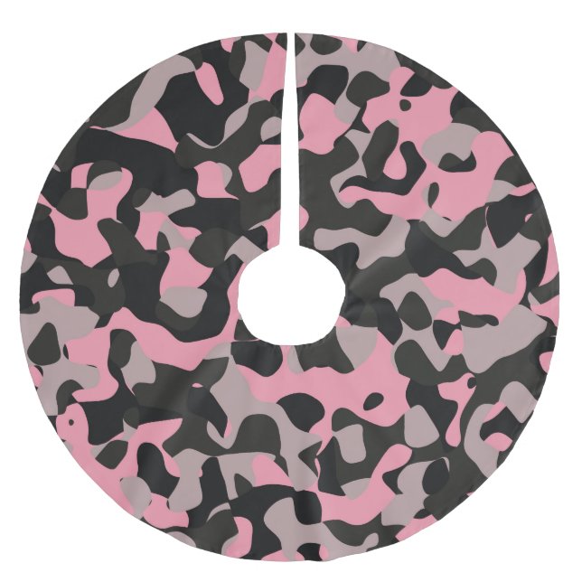Kitty Camo Brushed Polyester Tree Skirt (Front)