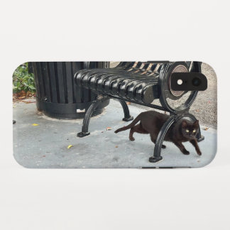 Kitty in The Park Case-Mate iPhone Case