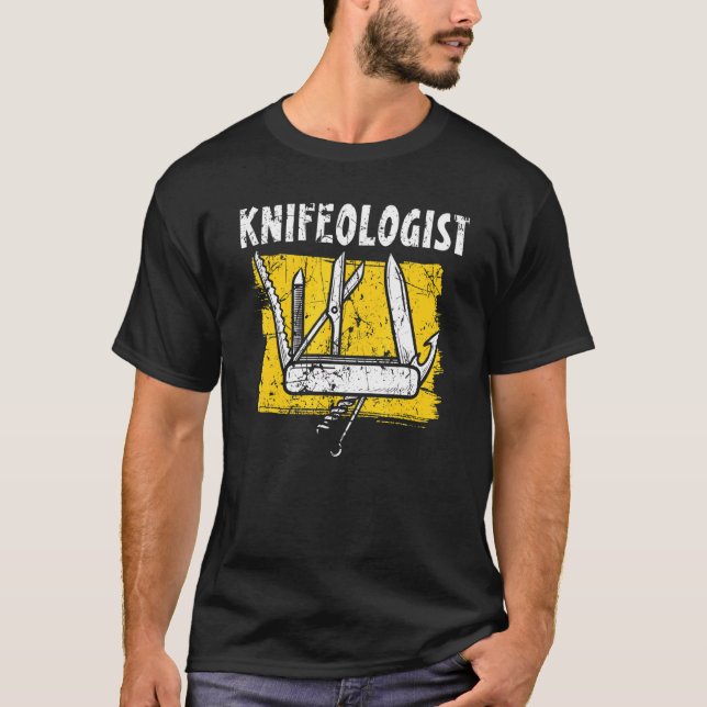 Knifeologist Knife Collecting Machirologist Knife  T-Shirt (Front)