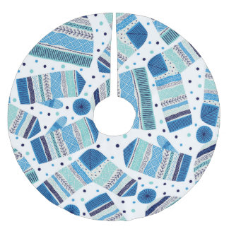 Knitted Winterwear: Cosy Seamless Pattern. Brushed Polyester Tree Skirt