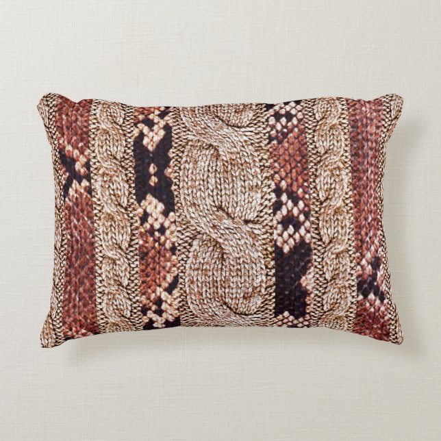 Knitwear texture, geometric snake pattern. decorative cushion (Front)