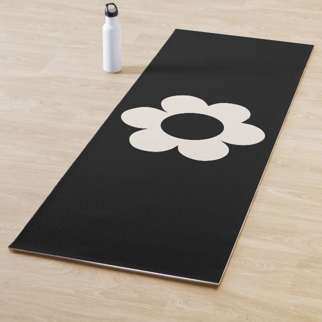 La Fleur 06 Retro Floral Black And White Flower Yoga Mat (In Situ)