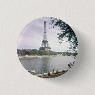 La Tour Eiffel. Paris, vers 1960. 3 Cm Round Badge