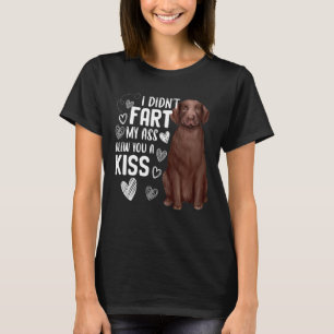 Labrador Retriever Dog   Cute Fart Blew Kiss T-Shirt