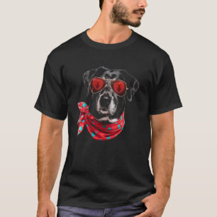 Labrador Retriever Dog Valentine's Day Heart Desig T-Shirt