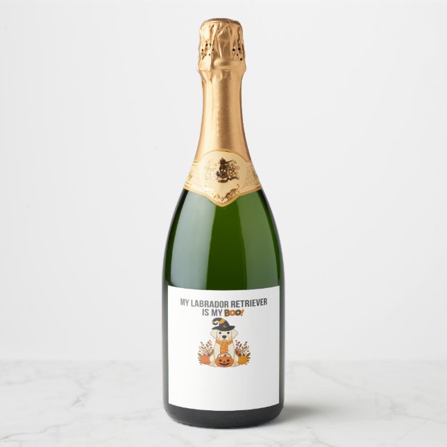 Labrador Retriever Halloween Dog  Funny Spooky Boo Sparkling Wine Label (Front)