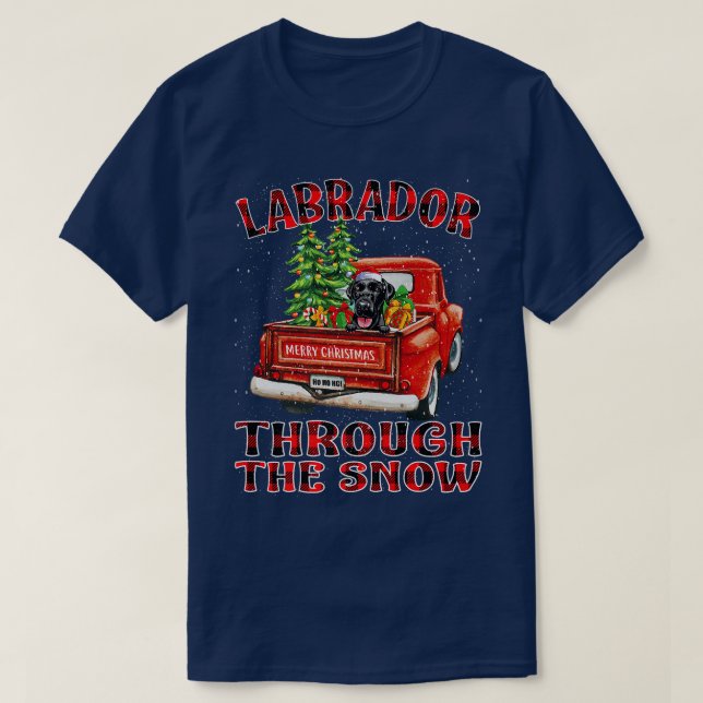 Labrador Through The Snow Christmas Truck Plaid Re T-Shirt (Design Front)