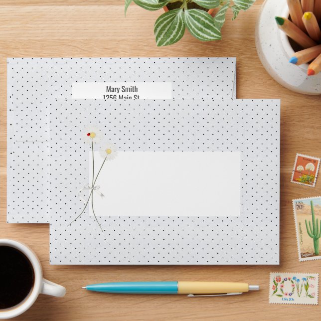 Ladybug and Daisy On Pin Dots Envelope (Desk)