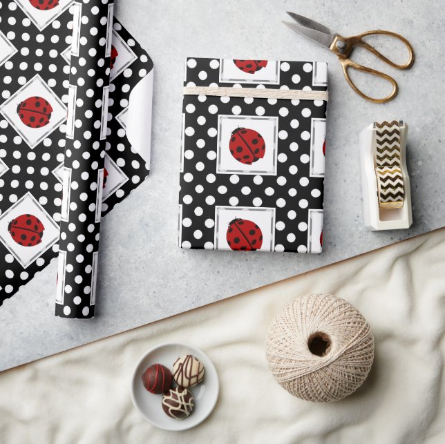 Ladybug and Polka-dot  Wrapping Paper (Crafts)