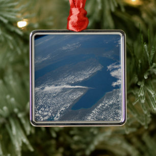 Lake Michigan, Lake Huron And State Of Michigan. Metal Tree Decoration