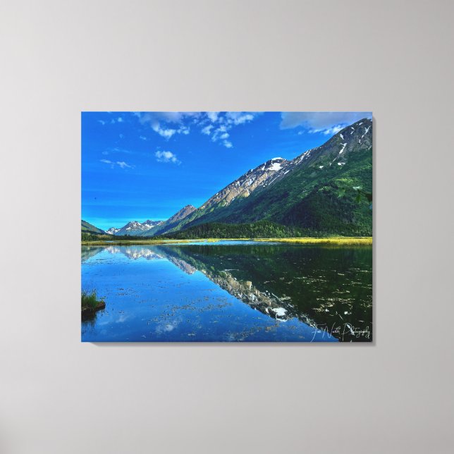 Lake mountain reflections canvas print (Front)