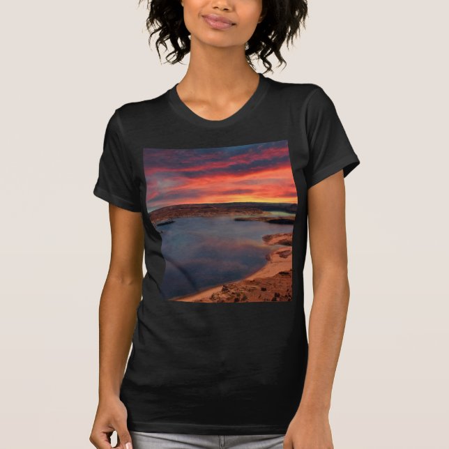Lake Powell beautiful nature scenery T-Shirt (Front)