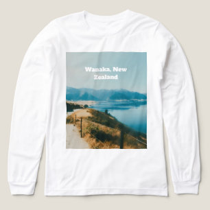Lake Wanaka, South Island, New Zealand Tri-Blend Shirt