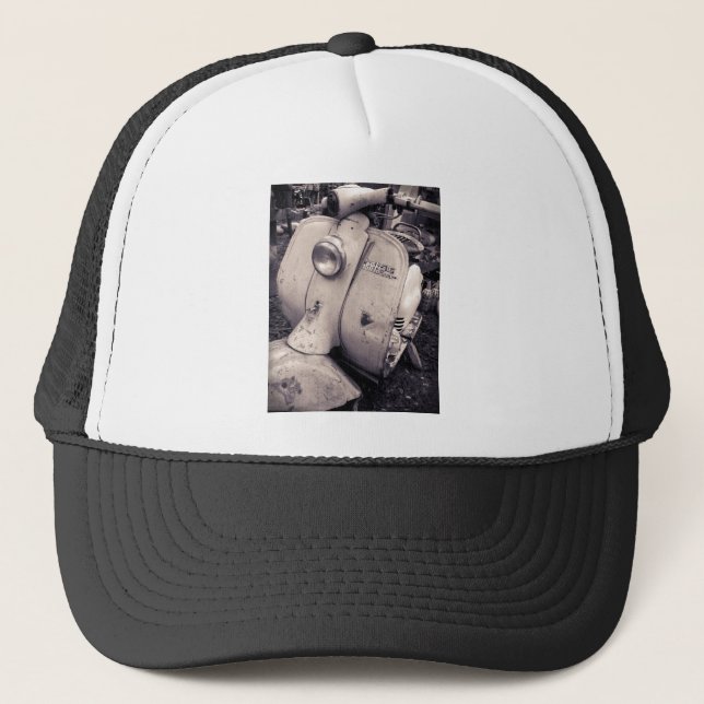 Lambretta 150 ld trucker hat (Front)