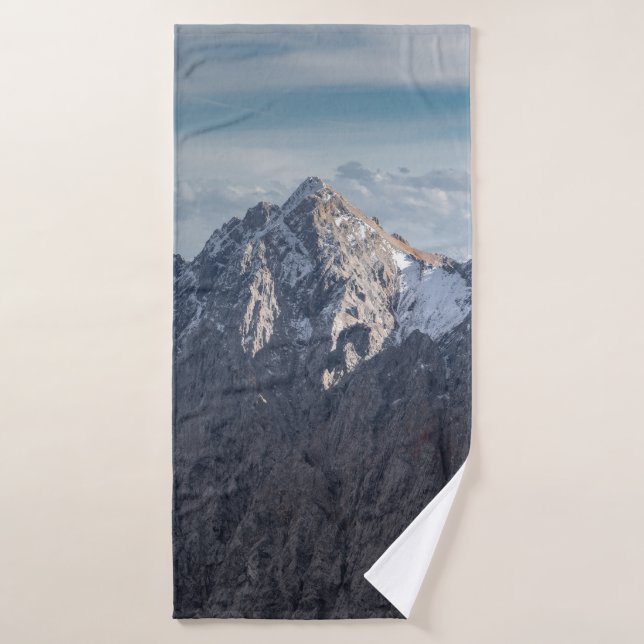 LANDSCAPE PHOTOGRAPHY OF MOUNTAIN BATH TOWEL (Bath Towel)