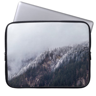 LANDSCAPE PHOTOGRAPHY OF MOUNTAIN LAPTOP SLEEVE