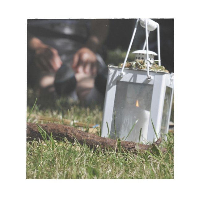 Lantern of light notepad (Front)