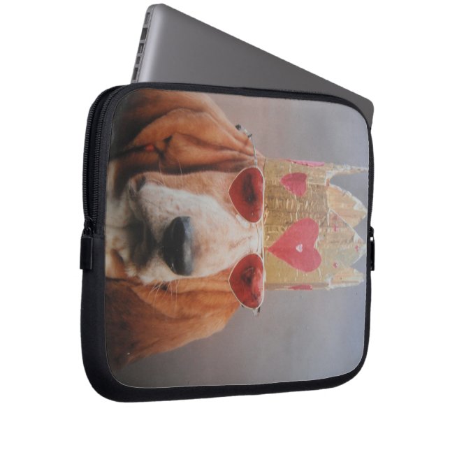 Laptop Sleeve Basset Hound King (Front Right)
