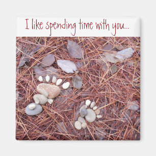 Large and small footprint magnet