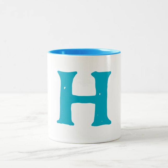 Large coffee cup (Center)