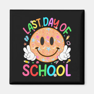 Last Day Of School Summer Smiley Beach Retro Magnet