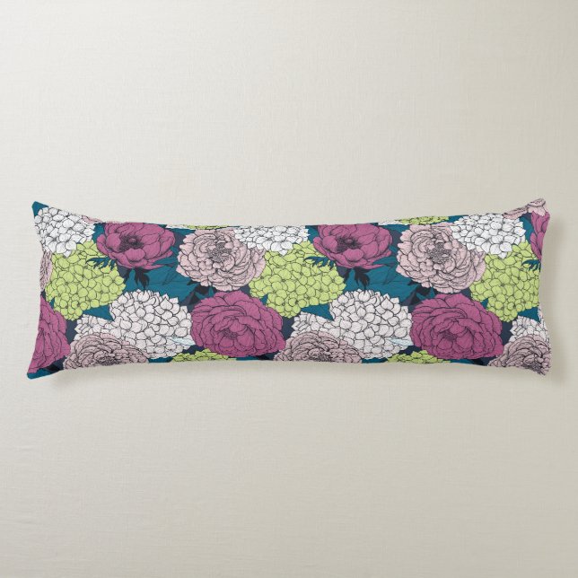 Late spring garden body cushion (Front)