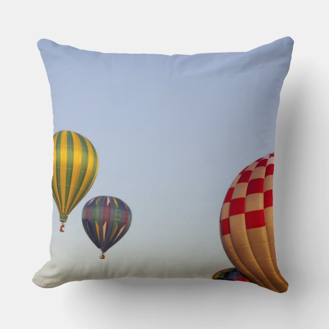 Launching hot air balloons cushion (Front)