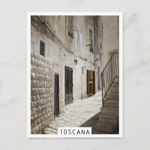 Laundry hanging to dry in an alley in Italy Postcard