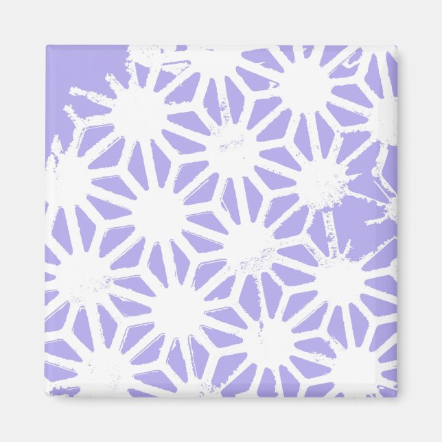 Lavender geometric pattern magnet (Front)