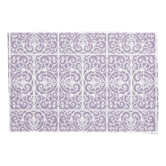 Lavender scrollwork pattern pillowcase (Front)