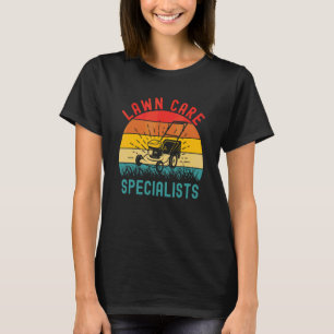 Lawn Care Specialist Retro Riding Mower Lawn Mowi T-Shirt