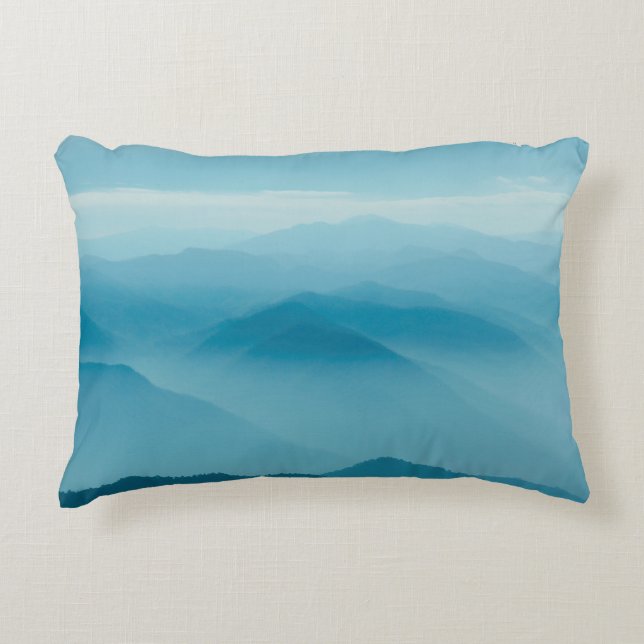 Layers of mountain decorative cushion (Front)