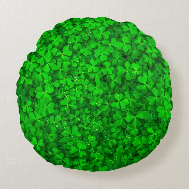 Leaf clover green shamrock spring round cushion (Front)