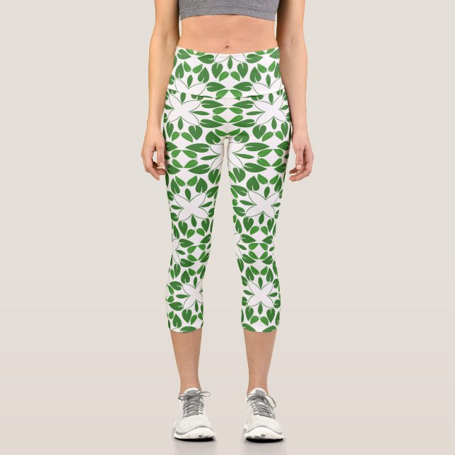 Leaf Pattern, Pattern Of Leaves, Green Leaves Capri Leggings (Front)