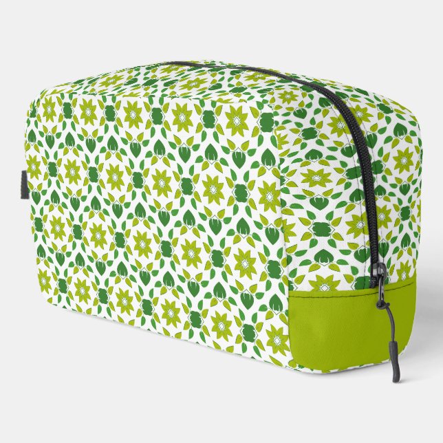 Leaf Pattern, Pattern Of Leaves, Green Leaves Dopp Kit (Right Corner)