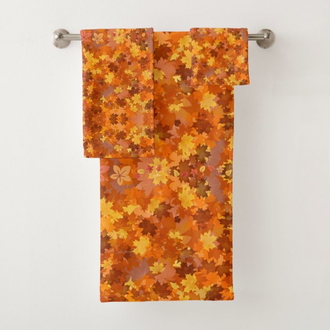 Leaf Pile Bath Towel Set (Insitu)