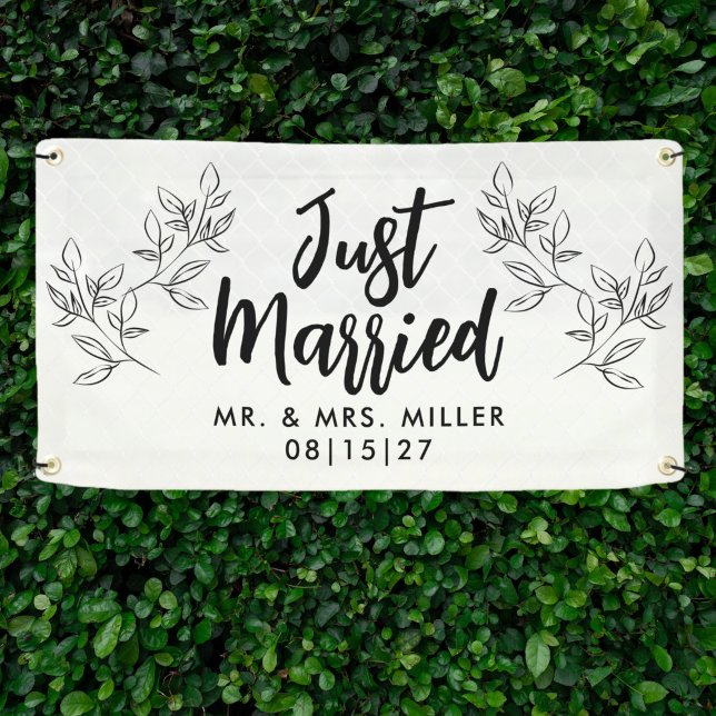 Leafy Border Just Married Car Banner (Creator Uploaded)