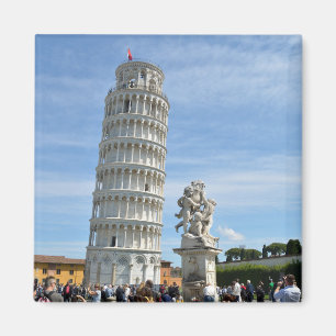 Leaning tower and La Fontana dei Putti Statue, Pis Magnet