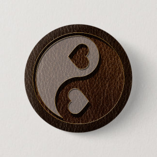 Leather-Look Yin Yang Heart Dark 6 Cm Round Badge