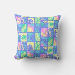 Leaves pattern cushion