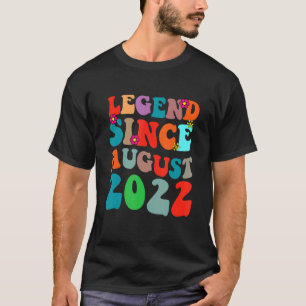 Legend Since August 2022 Vintage Birthday Retro Vi T-Shirt