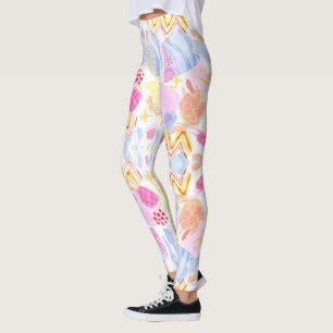 Leggings featuring a colourful abstract pattern 